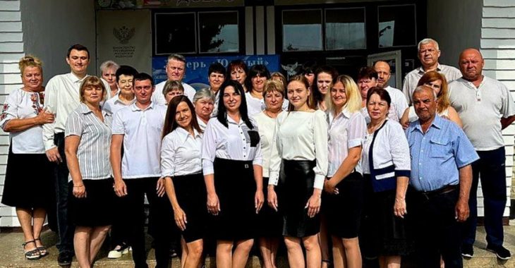 Бракує кадрів. На лівобережній Херсонщині окупанти шукають 181 працівника «міністерства освіти» за оголошеннями в соцмережах