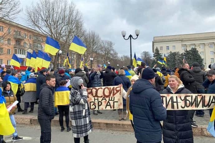 Таємний IT-івець у Чорнобаївці, HIMARS, "п'яна" флешка та Джарилгач. Як українські партизани допомагають звільняти Україну