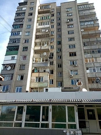 Поліція фіксує наслідки масованого обстрілу Херсона