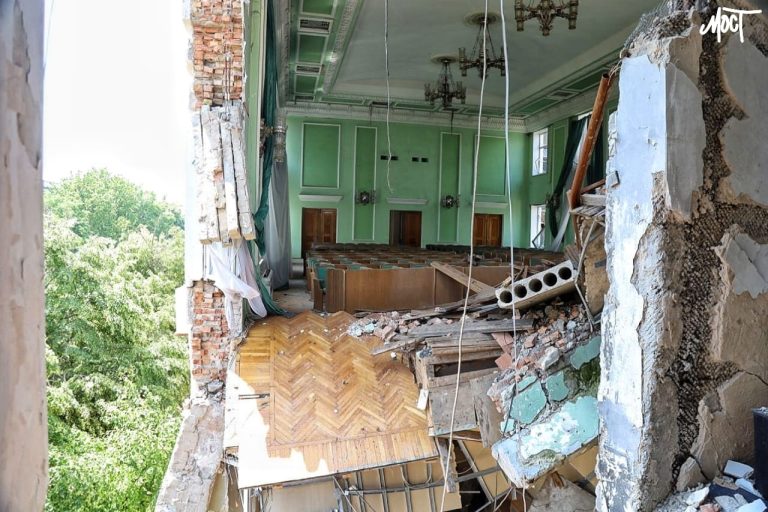 Херсонська обласна рада працює незаконно – комітет ВР