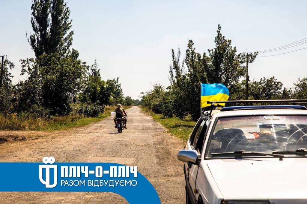В роботі майже 40 будинків: Дніпропетровщина допомагає відновлювати понівечене житло мешканців Херсонської області