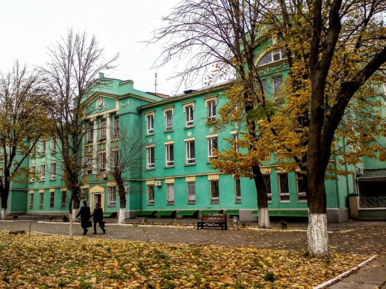 Мрочко спростував інформацію щодо евакуації з Херсона медичних закладів