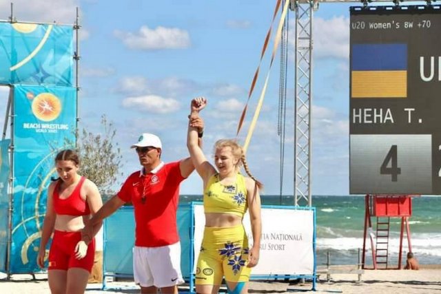 Вихованка херсонської ДЮСШ з вільної боротьби Таїсія Гега  виборола  IV місце на Чемпіонат світу з пляжної боротьби U20