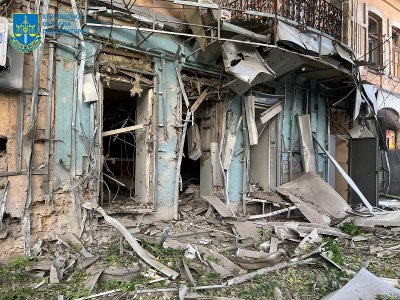 Обстріли Херсона не припиняються: постраждали 2 родини з малолітніми дітьми Обстріли Херсона не припиняються: постраждали 2 родини з малолітніми дітьми