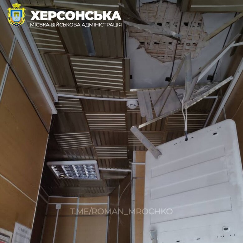 Унаслідок обстрілу Херсону 27 жовтня пошкоджено приміщення територіального центру соціального обслуговування населення 05 Унаслідок обстрілу Херсону 27 жовтня пошкоджено приміщення територіального центру соціального обслуговування населення 05