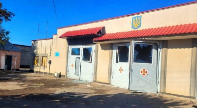 Вибуховий пристрій окупанти скинули на службовий автомобіль поліції у Бериславі Вибуховий пристрій окупанти скинули на службовий автомобіль поліції у Бериславі