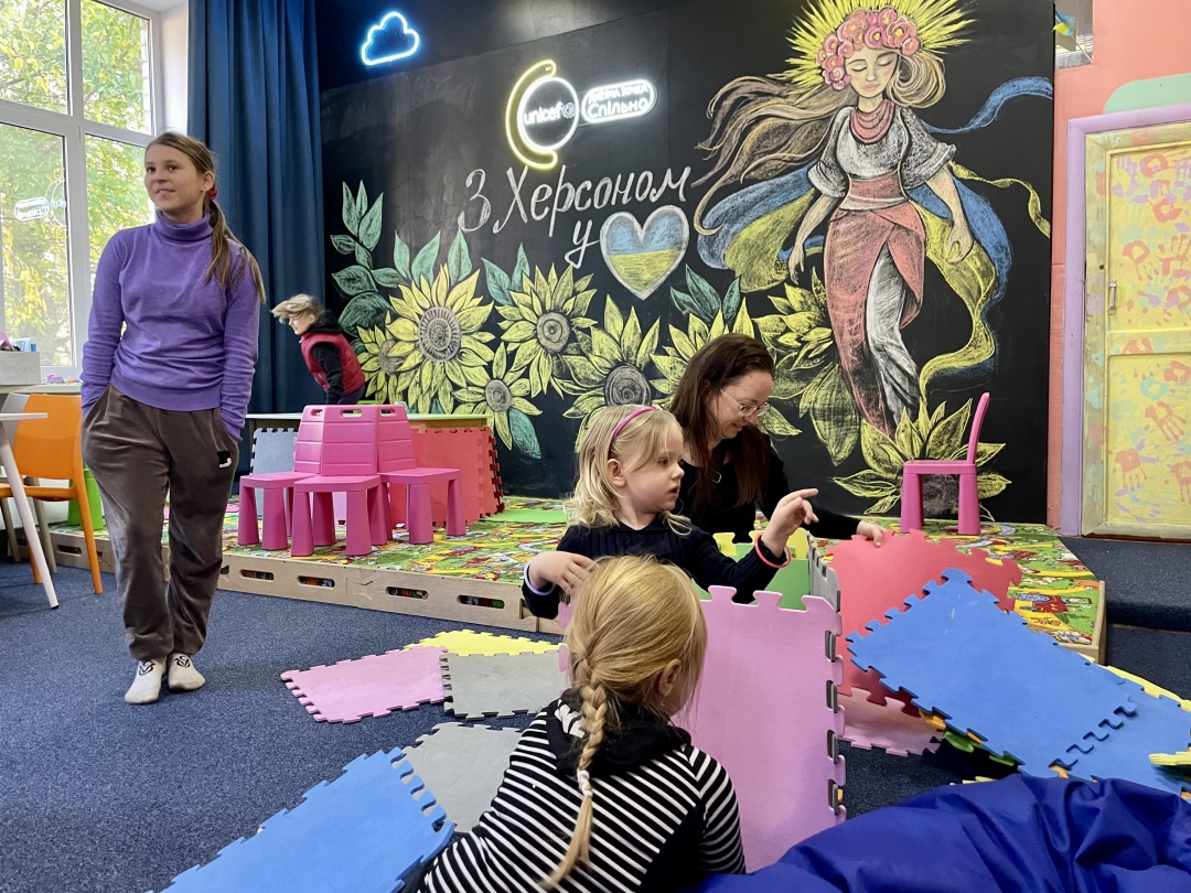 Заняття у дитячому центрі Херсона