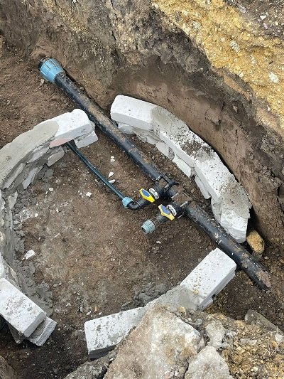 У селі Осокорівка, що під обстрілами, відновлюють водопостачання