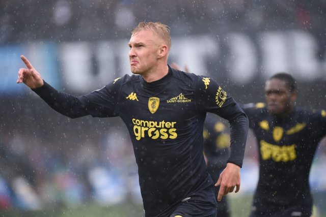 «Мама залишилася в Херсоні». Відомий український футболіст розповів про долю своєї сімʼї після початку повномасштабної російської агресії