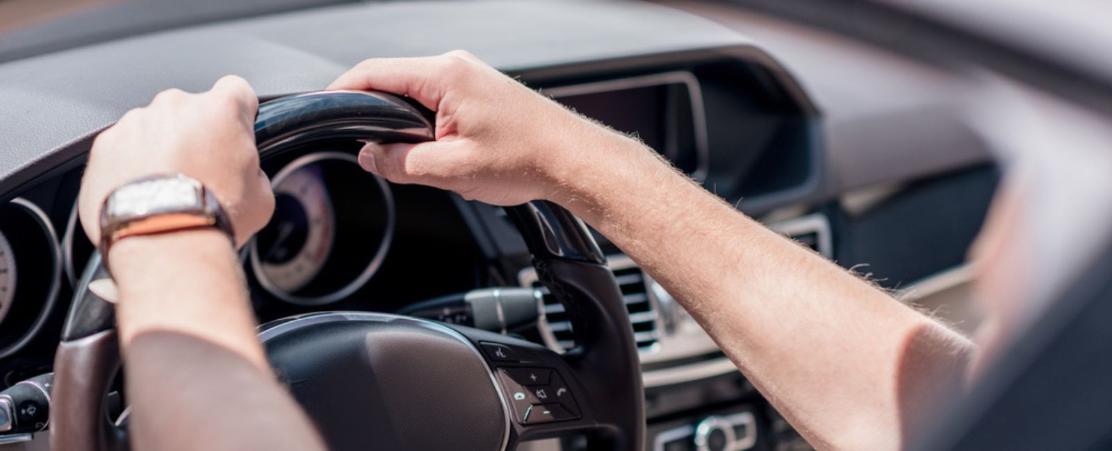 У Генічеському районі російські окупанти змушують людей переоформлювати свої авто – Генштаб