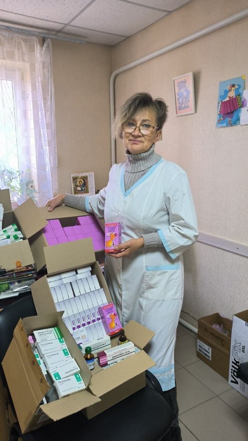 Партію лікарських засобів відправили до Антонівського медпункту