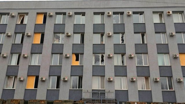 Військові РФ атакували адмінбудівлю поліції у Херсоні