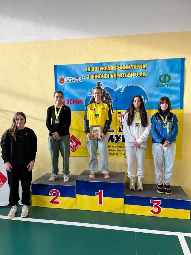 Херсонські борчині здобули "золото" та "срібло" у змаганнях на Житомирщині