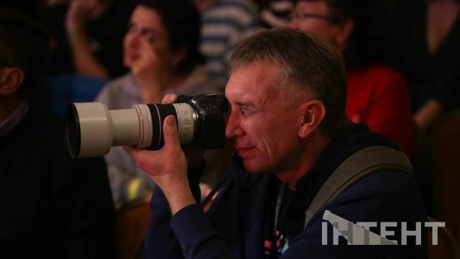 "Інколи немає секунди, щоб лягти на землю і мати шанс вижити", - херсонський фотограф Олександр Корняков