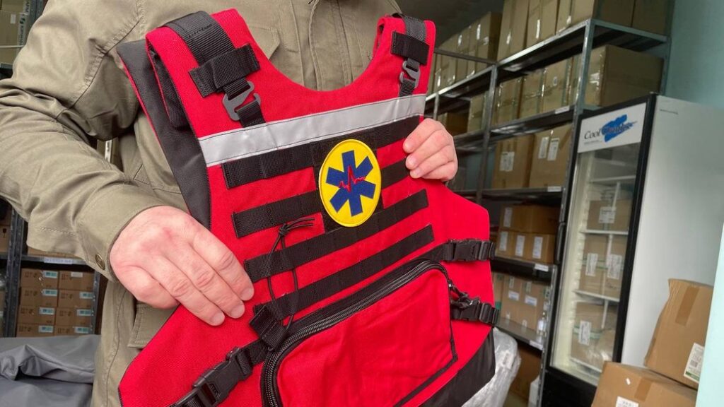 Росіяни вважають всіх херсонців, які носять бронежилети, військовими – і намагаються їх “знищити”