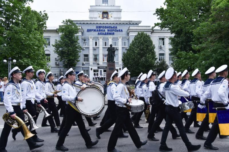 Херсонська морська академія замовила рекламні послуги на майже 50 тисяч гривень ФОПу-новачку
