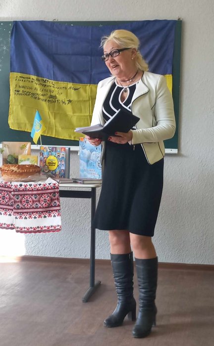 Мешканці Великої Олександрівці зустрілися з місцевими поетесами Наталією Качан та Галиною Ілючик