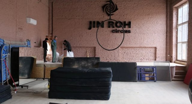 У Херсоні під російський обстріл потрапила естрадно-циркова студія JIN ROCH