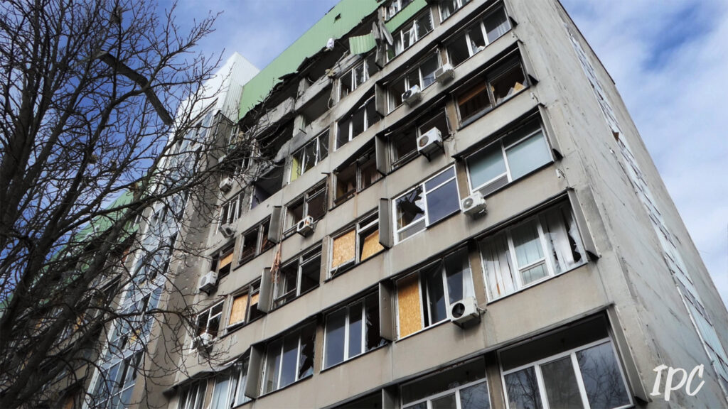 Наслідки обстрілу росіянами Херсонського державного університету (Фоторепортаж)