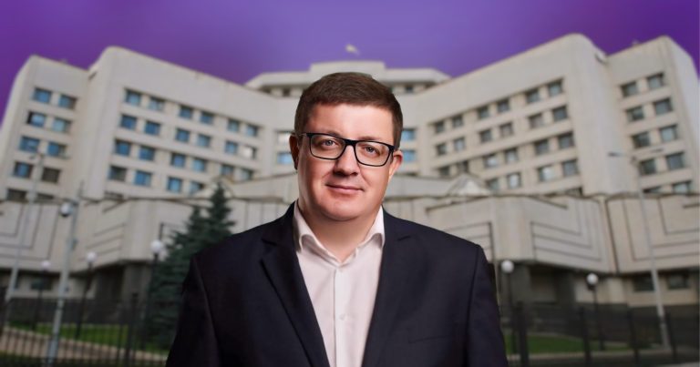 Гроші батька, авто від зрадників і помічниця на Infiniti: які питання були до херсонського нардепа і кандидата в КСУ