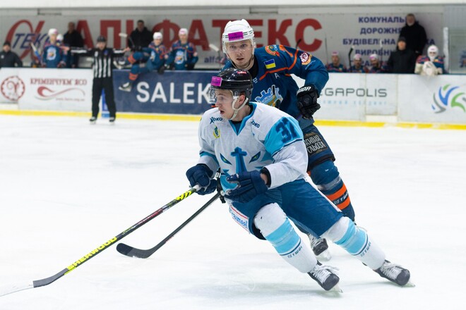 Бійки, штрафи, голи у меншості. Яскравий старт серії Кременчука і Дніпра