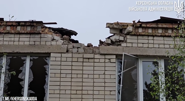 Війська РФ двічі обстріляли дитячий садок у Херсоні