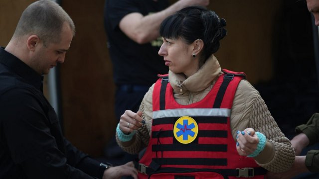 Львівський Оборонний Кластер передав медикам Херсонщини 131 спеціалізований бронежилет