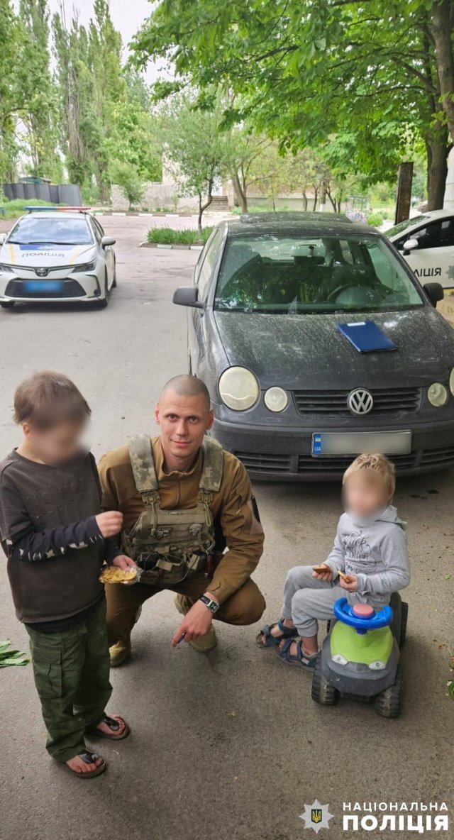 У Херсоні поліцейські за 20 хвилин розшукали двох малолітніх дітей, які загубилися