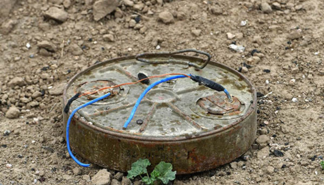 На Херсонщині на боєприпасі підірвався трактор, є постраждалий