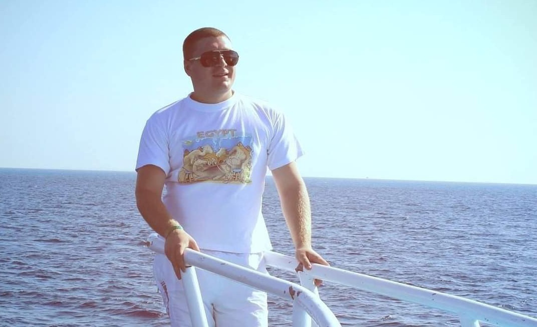 Експоліцейський зі Скадовська на Херсонщині Олександр Лукашевич за роботу на ворога і погрози вбивством отримав 14 років тюрми