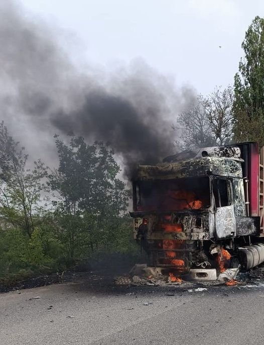 На Херсонщині російська війська з безпілотника атакували автомобіль