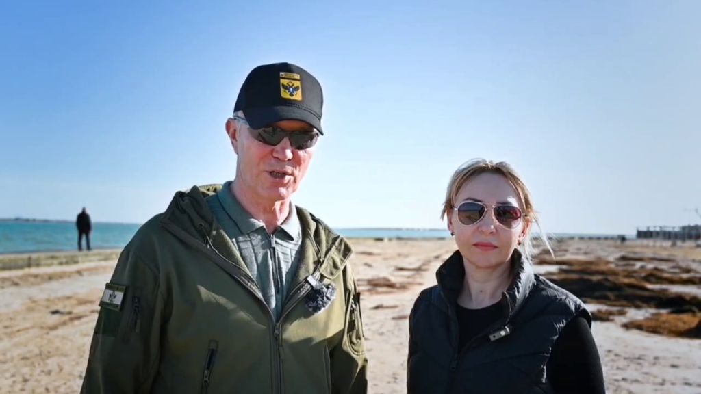 Сальдо продемонстрував занедбаний пляж в Генічеську та заявив, що він “чекає на туристів”