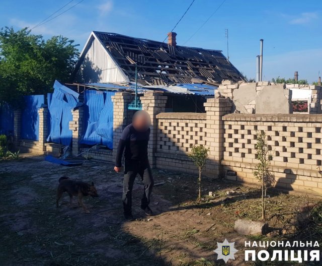 На Херсонщині поранено шість людей: поліцейські фіксують наслідки російських атак