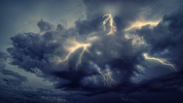 На Херсонщині 8 травня синоптики прогнозують грозу та короткочасний дощ
