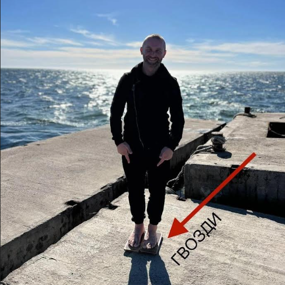 Гауляйтер Каховки Павло Філіпчук готується до переїзду на Балі: йому допомагає друг-колаборант Роман Лежев