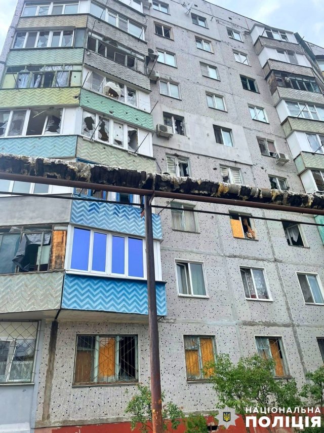 На Херсонщині внаслідок російських атак по цивільній інфраструктурі дві людини загинули та сім поранено