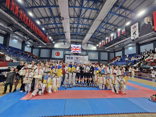 Херсонські спортсмени привезли три нагороди з Чемпіонату Європи з кіокушин  карате