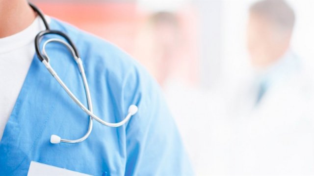 Літня херсонка, яка учора постраждала через російські обстріли, перебуває у стабільному стані