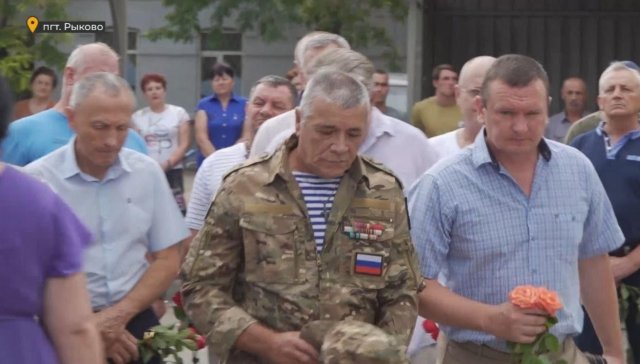 У Риковому відкрили меморіал загиблим від вибуху на складі зброї окупантам