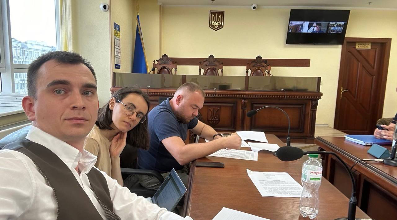 Адвокати родини вбитої активістки Катерини Гандзюк заявляють про затягування справи і розгляд її спочатку