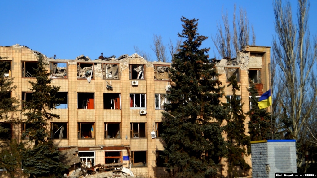 «Щоб повернути людей – потрібна відбудова, на зараз». Що відновлюють на Херсонщині і за скільки?