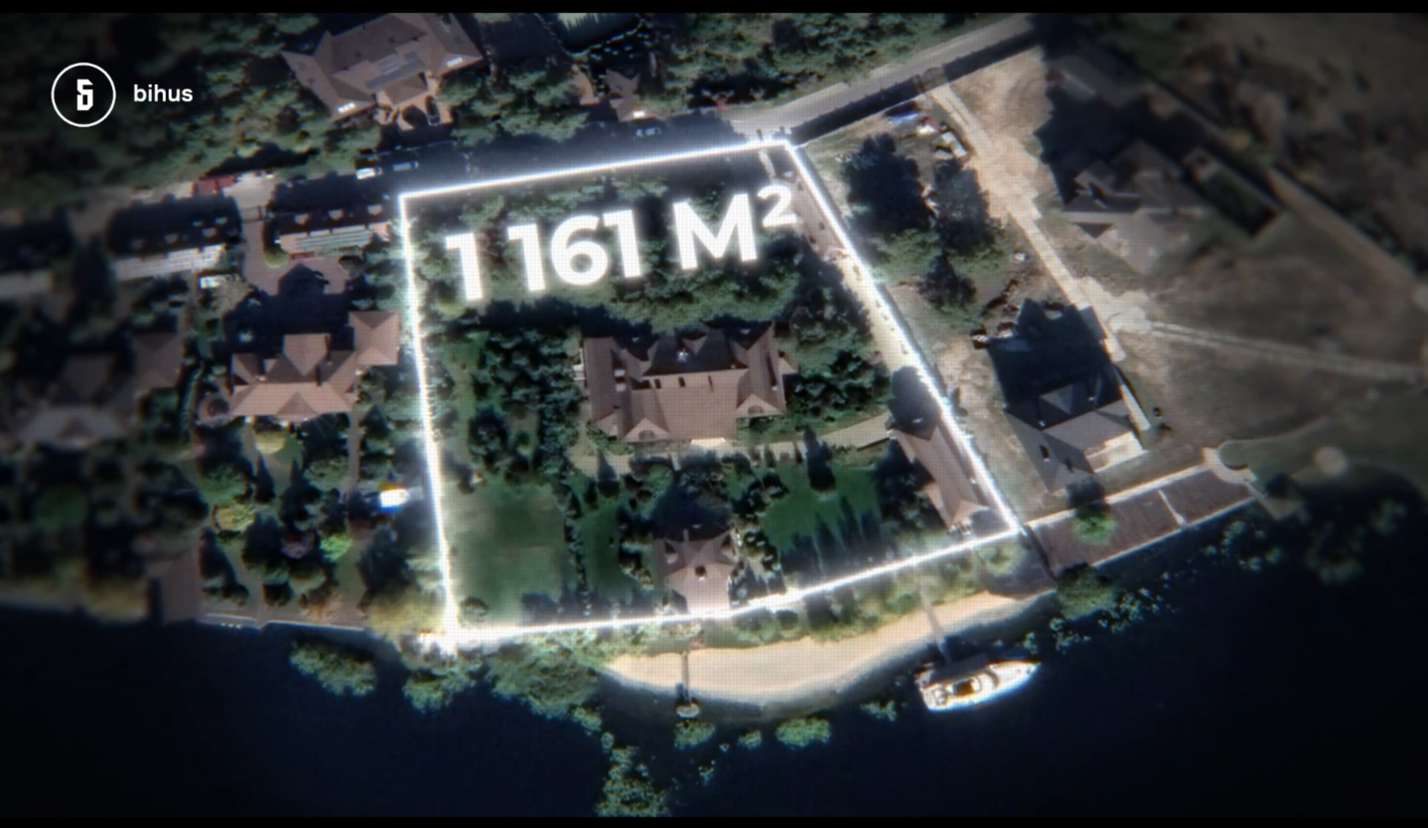 “Палац на маму, котедж - від тата”: нардепи продовжують обростати новими квадратними метрами і записувати їх на родичів