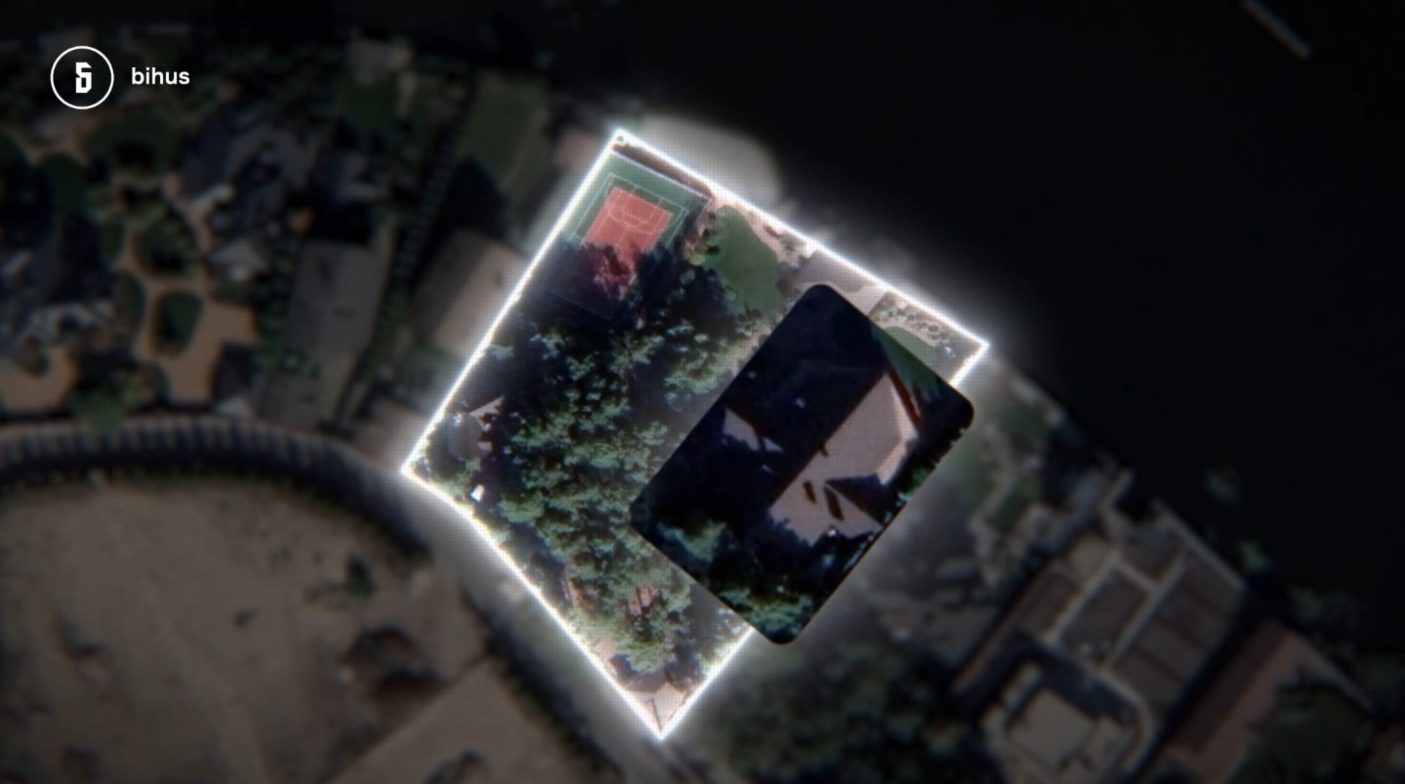 “Палац на маму, котедж - від тата”: нардепи продовжують обростати новими квадратними метрами і записувати їх на родичів