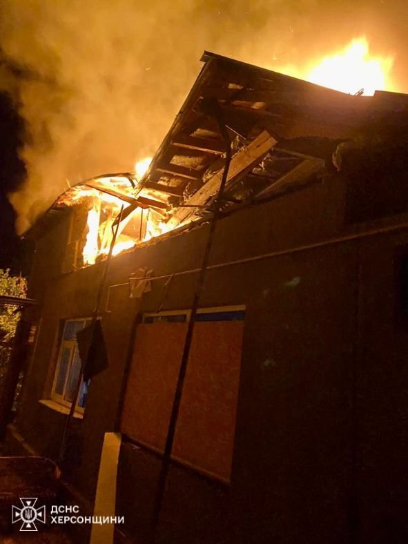 У Херсоні, через ворожі обстріли, виникло 5 пожеж