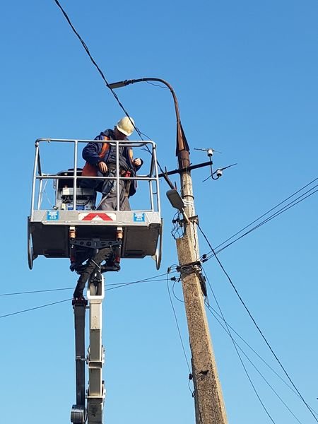 Комунальні служби провели роботи на мережі зовнішнього освітлення