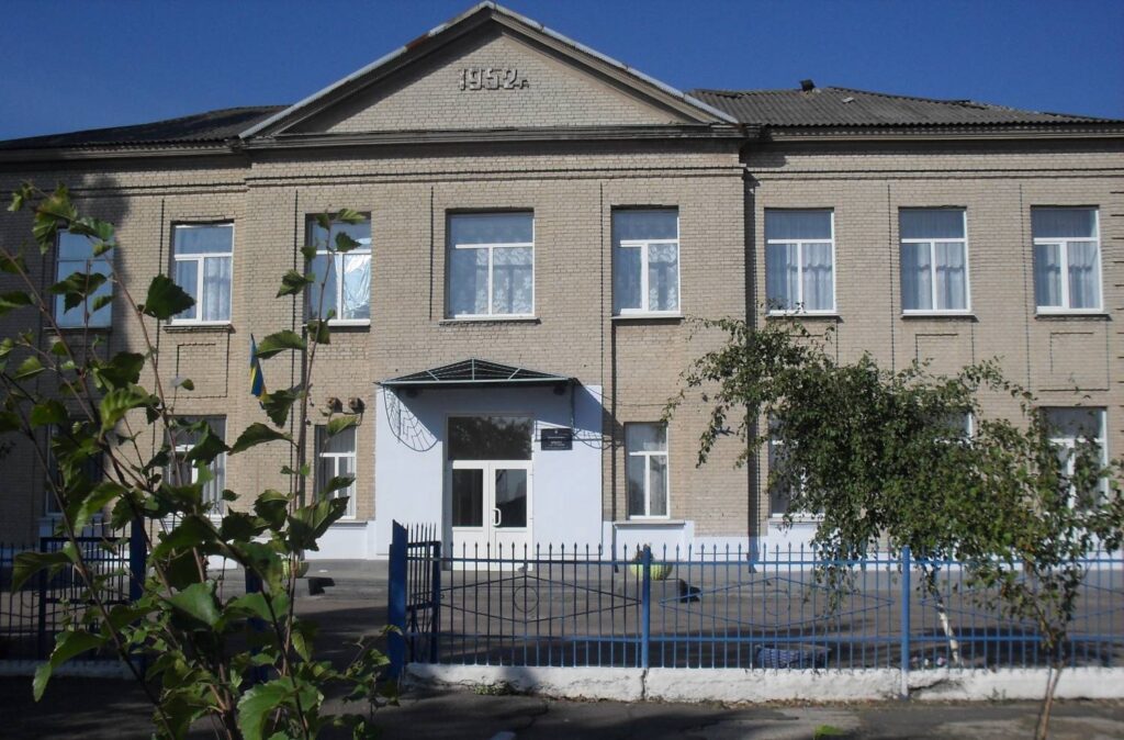 На ремонт школи у селищі Біла Криниця планують витратити понад 21 мільйон гривень