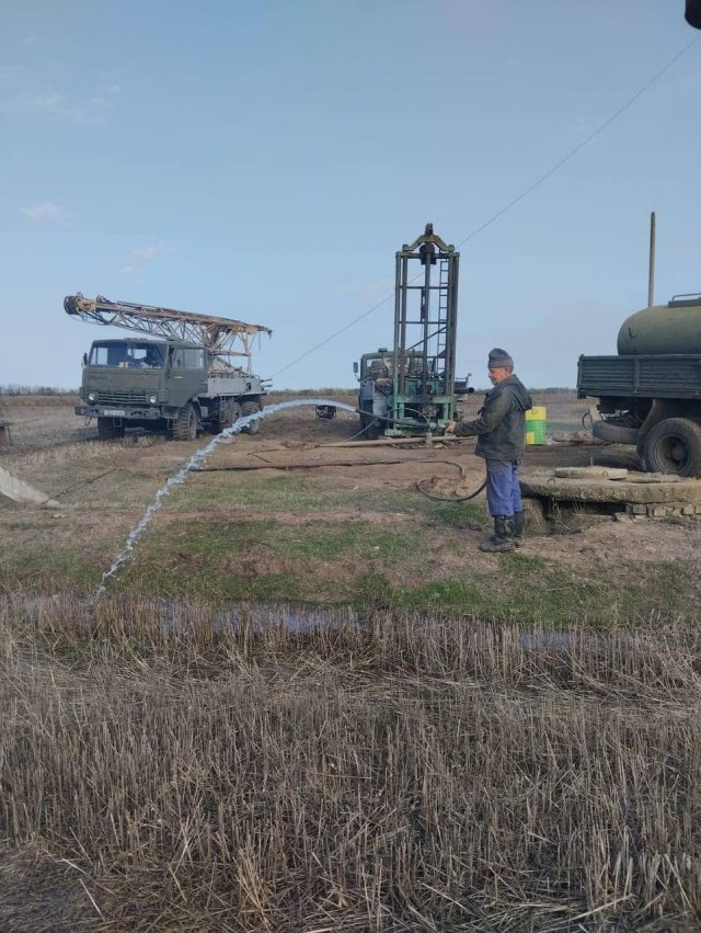 У селах Білозерської громади активно працюють над відновленням  водопостачання