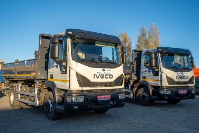 Комунальні господарства Херсона отримали техніку від Японії