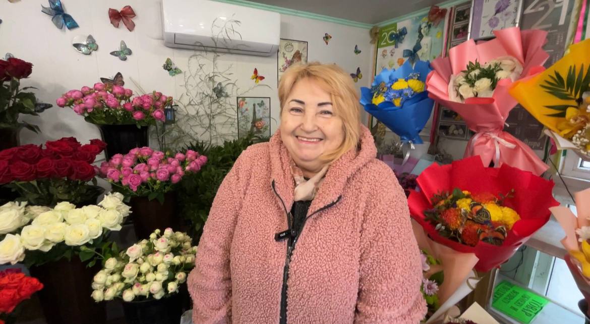 Квіти у прифронтовому місті: як тримаються херсонці