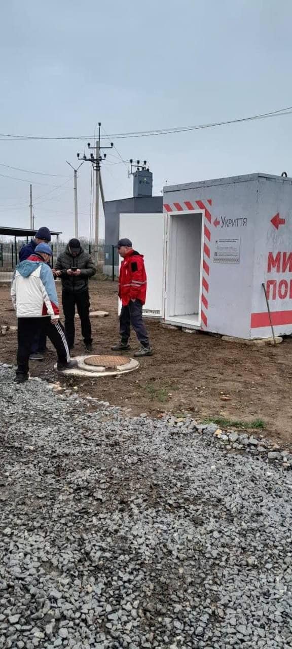 Благодійники встановили ще чотири мобільних укриття на Херсонщині